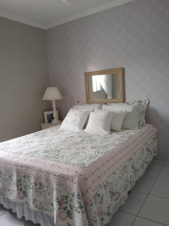 Apartamento completo na calçada da praia Lägenhet Guarujá Exteriör bild